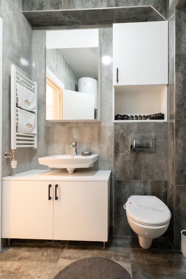 President 8 * Belgrade
